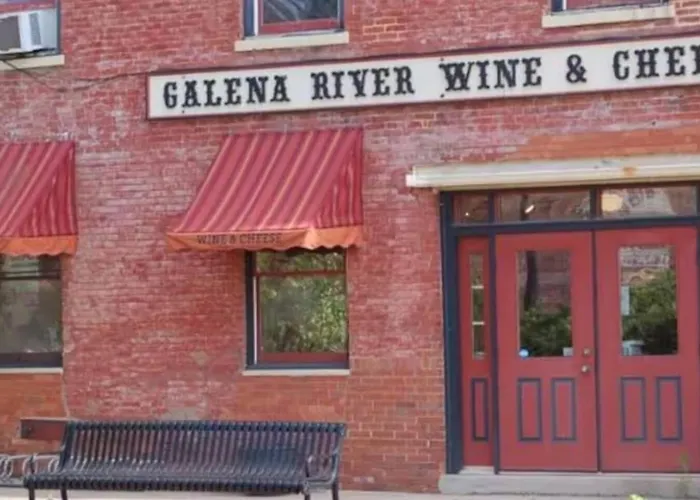 Victory #5 On Main St W/reserved Parking Galena